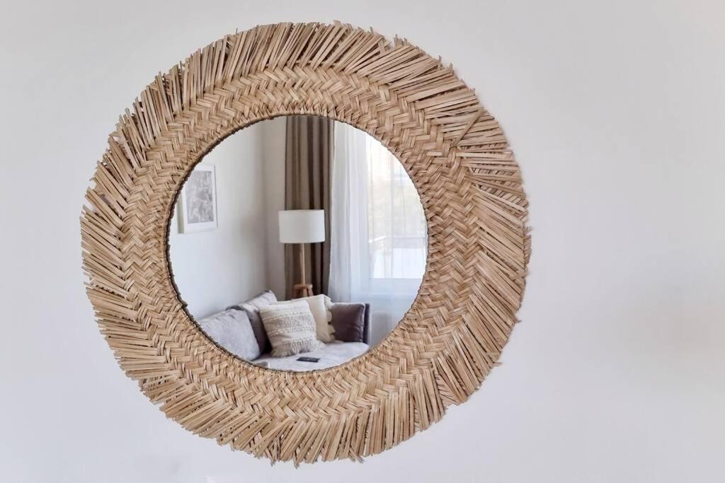 Apartment 10 Minutes To City: Cozy Urban Pressburg